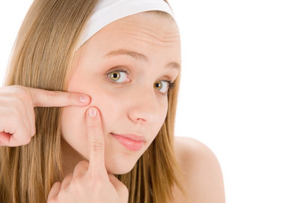 Фото — 10 Прыщи на щеках у подростка имеют гормональное происхождение