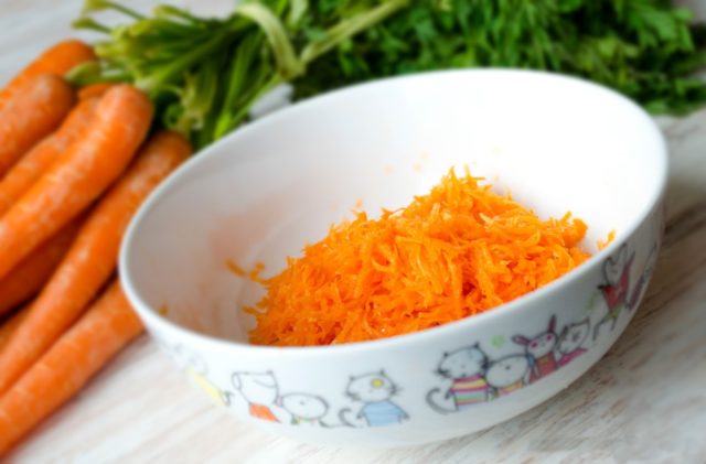 Кроме того что в нее входит натуральный экстракт моркови