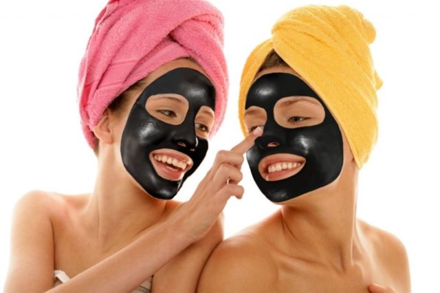 Регулярное использование пленочной маски поможет полностью очистить поры, забыть о прыщах и черных точках, вернуть коже лица здоровый оттенок и естественное сияние